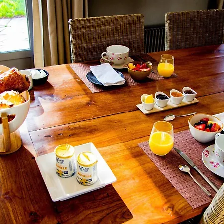 Oda ve Kahvaltı Les Jardins De Beaumont