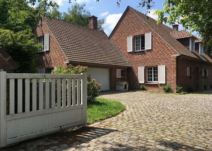 Les Jardins De Beaumont Couette-café Hem